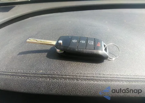 2019 Kia Sorento 2.4L Lx из США, поврежденный, VIN 5XYPG4A30KG437195